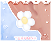 [T] Daisy stud Earrings