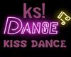 🎀  Kiss Dance