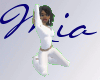 *Mia* All White