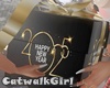 Gift Pose 2025 Gold