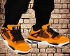 Orange Sneakers M