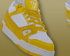 yellow trainer (f)