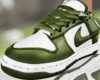 Dunks Low Olive M