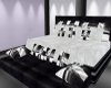 Black Poseless Bed