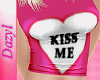 [D]Kiss Me
