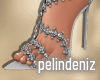 [P] Queen love pumps