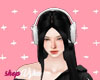 V Shania + Headphones