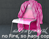 金 Chair w Pink Fur