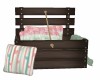 Blanket / Pillows  Box
