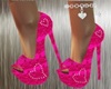 *pink heels*