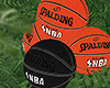 金 Stack of Basketballs