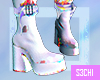 Pixel & glitchy boots