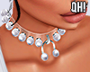 QH! Pearl necklace