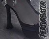 â Diamond boots