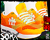 loose sports sneakers