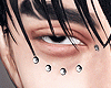 金 Eye Piercings
