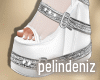 [P] Just white boots