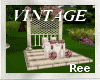Ree|VINTAGE TABLE STAGE