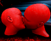 T- Statue Kiss red