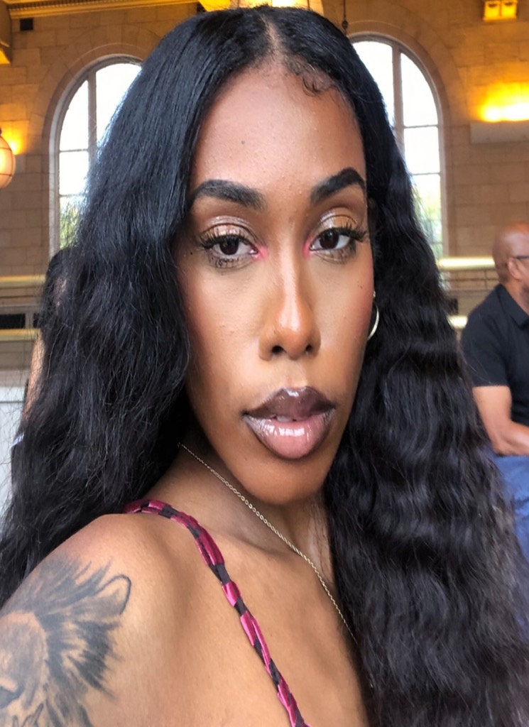 Guest_CamillaThickness