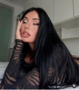 Guest_Tharciana