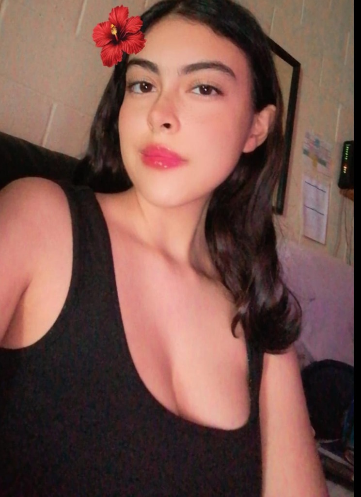 Guest_Babyscarlettxx