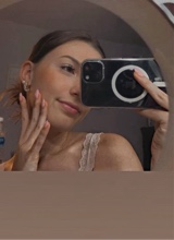Guest_amelialarsen