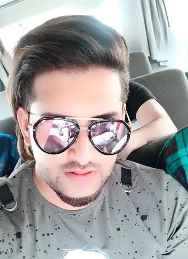 Naveed31