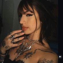 Guest_BellaDelacroix