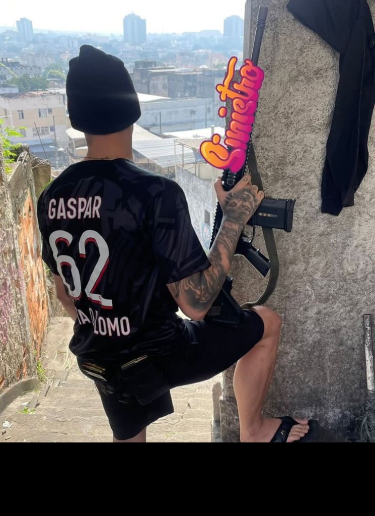 Guest_llucaPecinha
