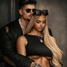 KAROLINE877