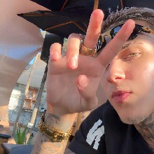 Guest_Tavares1