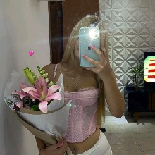 Guest_vivi7890