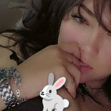 Guest_Amira199