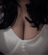 Guest_bellakita21
