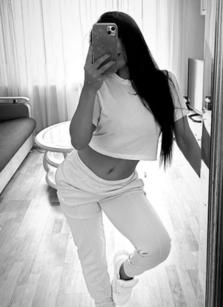 Guest_Kylie712