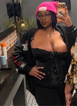 PeachyVee